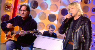 Une guitare un piano et Renaud